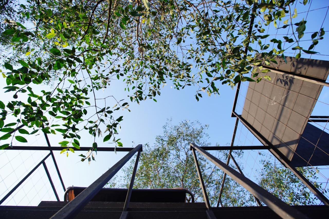 Отель Bangkok Tree House Bang Kachao Экстерьер фото